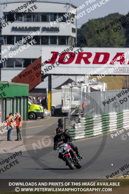 Vintage motorcycle club;eventdigitalimages;mallory park;mallory park trackday photographs;no limits trackdays;peter wileman photography;trackday digital images;trackday photos;vmcc festival 1000 bikes photographs