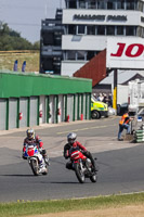 Vintage-motorcycle-club;eventdigitalimages;mallory-park;mallory-park-trackday-photographs;no-limits-trackdays;peter-wileman-photography;trackday-digital-images;trackday-photos;vmcc-festival-1000-bikes-photographs