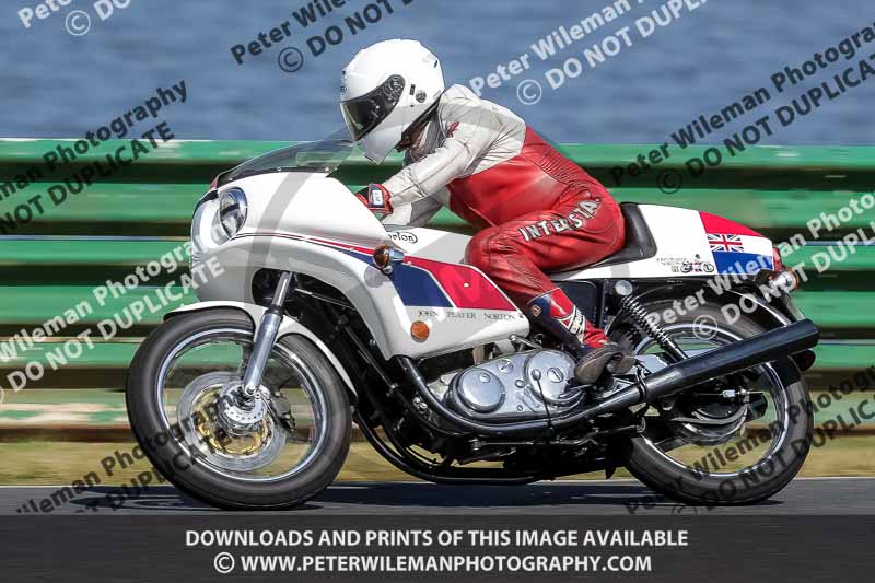 Vintage motorcycle club;eventdigitalimages;mallory park;mallory park trackday photographs;no limits trackdays;peter wileman photography;trackday digital images;trackday photos;vmcc festival 1000 bikes photographs