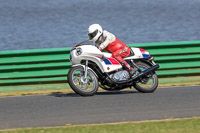 Vintage-motorcycle-club;eventdigitalimages;mallory-park;mallory-park-trackday-photographs;no-limits-trackdays;peter-wileman-photography;trackday-digital-images;trackday-photos;vmcc-festival-1000-bikes-photographs