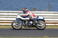 Vintage-motorcycle-club;eventdigitalimages;mallory-park;mallory-park-trackday-photographs;no-limits-trackdays;peter-wileman-photography;trackday-digital-images;trackday-photos;vmcc-festival-1000-bikes-photographs