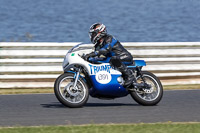 Vintage-motorcycle-club;eventdigitalimages;mallory-park;mallory-park-trackday-photographs;no-limits-trackdays;peter-wileman-photography;trackday-digital-images;trackday-photos;vmcc-festival-1000-bikes-photographs