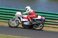 Vintage-motorcycle-club;eventdigitalimages;mallory-park;mallory-park-trackday-photographs;no-limits-trackdays;peter-wileman-photography;trackday-digital-images;trackday-photos;vmcc-festival-1000-bikes-photographs