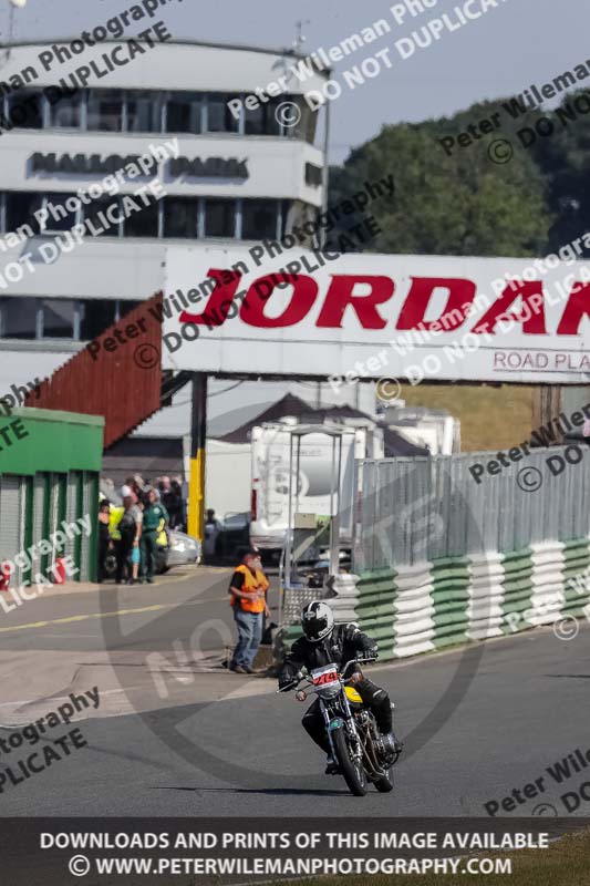 Vintage motorcycle club;eventdigitalimages;mallory park;mallory park trackday photographs;no limits trackdays;peter wileman photography;trackday digital images;trackday photos;vmcc festival 1000 bikes photographs