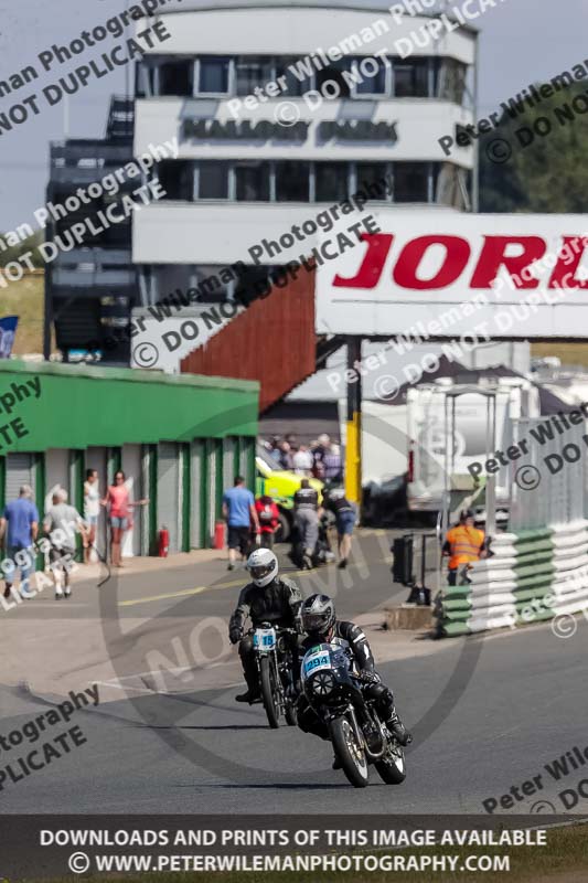 Vintage motorcycle club;eventdigitalimages;mallory park;mallory park trackday photographs;no limits trackdays;peter wileman photography;trackday digital images;trackday photos;vmcc festival 1000 bikes photographs