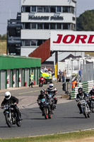 Vintage-motorcycle-club;eventdigitalimages;mallory-park;mallory-park-trackday-photographs;no-limits-trackdays;peter-wileman-photography;trackday-digital-images;trackday-photos;vmcc-festival-1000-bikes-photographs