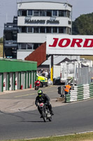 Vintage-motorcycle-club;eventdigitalimages;mallory-park;mallory-park-trackday-photographs;no-limits-trackdays;peter-wileman-photography;trackday-digital-images;trackday-photos;vmcc-festival-1000-bikes-photographs
