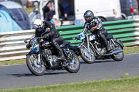 Vintage-motorcycle-club;eventdigitalimages;mallory-park;mallory-park-trackday-photographs;no-limits-trackdays;peter-wileman-photography;trackday-digital-images;trackday-photos;vmcc-festival-1000-bikes-photographs