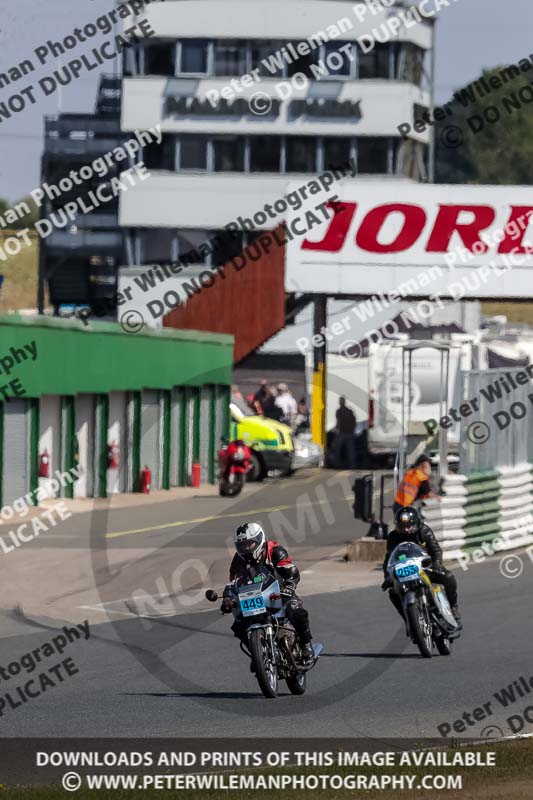 Vintage motorcycle club;eventdigitalimages;mallory park;mallory park trackday photographs;no limits trackdays;peter wileman photography;trackday digital images;trackday photos;vmcc festival 1000 bikes photographs