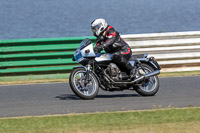 Vintage-motorcycle-club;eventdigitalimages;mallory-park;mallory-park-trackday-photographs;no-limits-trackdays;peter-wileman-photography;trackday-digital-images;trackday-photos;vmcc-festival-1000-bikes-photographs