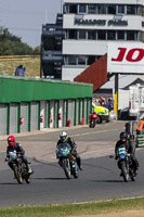 Vintage-motorcycle-club;eventdigitalimages;mallory-park;mallory-park-trackday-photographs;no-limits-trackdays;peter-wileman-photography;trackday-digital-images;trackday-photos;vmcc-festival-1000-bikes-photographs