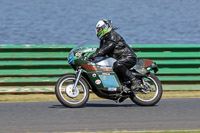 Vintage-motorcycle-club;eventdigitalimages;mallory-park;mallory-park-trackday-photographs;no-limits-trackdays;peter-wileman-photography;trackday-digital-images;trackday-photos;vmcc-festival-1000-bikes-photographs