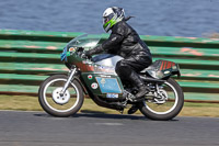 Vintage-motorcycle-club;eventdigitalimages;mallory-park;mallory-park-trackday-photographs;no-limits-trackdays;peter-wileman-photography;trackday-digital-images;trackday-photos;vmcc-festival-1000-bikes-photographs