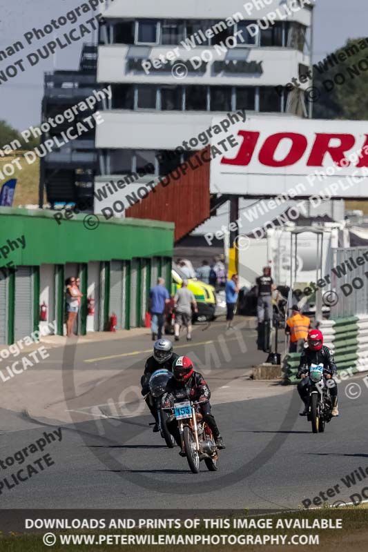 Vintage motorcycle club;eventdigitalimages;mallory park;mallory park trackday photographs;no limits trackdays;peter wileman photography;trackday digital images;trackday photos;vmcc festival 1000 bikes photographs