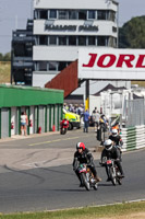 Vintage-motorcycle-club;eventdigitalimages;mallory-park;mallory-park-trackday-photographs;no-limits-trackdays;peter-wileman-photography;trackday-digital-images;trackday-photos;vmcc-festival-1000-bikes-photographs