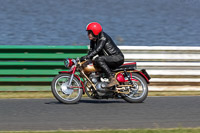 Vintage-motorcycle-club;eventdigitalimages;mallory-park;mallory-park-trackday-photographs;no-limits-trackdays;peter-wileman-photography;trackday-digital-images;trackday-photos;vmcc-festival-1000-bikes-photographs