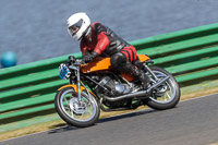 Vintage-motorcycle-club;eventdigitalimages;mallory-park;mallory-park-trackday-photographs;no-limits-trackdays;peter-wileman-photography;trackday-digital-images;trackday-photos;vmcc-festival-1000-bikes-photographs