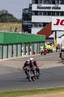 Vintage-motorcycle-club;eventdigitalimages;mallory-park;mallory-park-trackday-photographs;no-limits-trackdays;peter-wileman-photography;trackday-digital-images;trackday-photos;vmcc-festival-1000-bikes-photographs