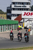 Vintage-motorcycle-club;eventdigitalimages;mallory-park;mallory-park-trackday-photographs;no-limits-trackdays;peter-wileman-photography;trackday-digital-images;trackday-photos;vmcc-festival-1000-bikes-photographs