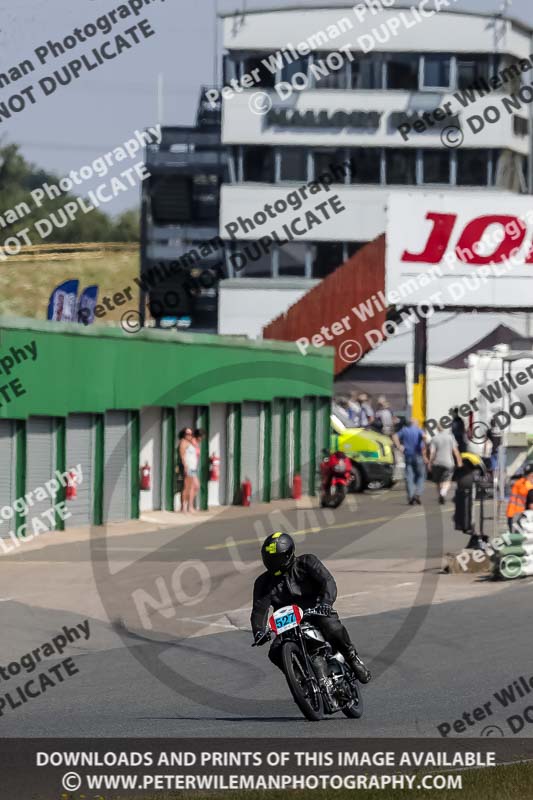 Vintage motorcycle club;eventdigitalimages;mallory park;mallory park trackday photographs;no limits trackdays;peter wileman photography;trackday digital images;trackday photos;vmcc festival 1000 bikes photographs