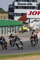 Vintage-motorcycle-club;eventdigitalimages;mallory-park;mallory-park-trackday-photographs;no-limits-trackdays;peter-wileman-photography;trackday-digital-images;trackday-photos;vmcc-festival-1000-bikes-photographs
