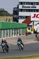 Vintage-motorcycle-club;eventdigitalimages;mallory-park;mallory-park-trackday-photographs;no-limits-trackdays;peter-wileman-photography;trackday-digital-images;trackday-photos;vmcc-festival-1000-bikes-photographs