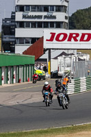 Vintage-motorcycle-club;eventdigitalimages;mallory-park;mallory-park-trackday-photographs;no-limits-trackdays;peter-wileman-photography;trackday-digital-images;trackday-photos;vmcc-festival-1000-bikes-photographs