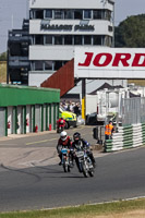 Vintage-motorcycle-club;eventdigitalimages;mallory-park;mallory-park-trackday-photographs;no-limits-trackdays;peter-wileman-photography;trackday-digital-images;trackday-photos;vmcc-festival-1000-bikes-photographs