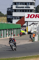 Vintage-motorcycle-club;eventdigitalimages;mallory-park;mallory-park-trackday-photographs;no-limits-trackdays;peter-wileman-photography;trackday-digital-images;trackday-photos;vmcc-festival-1000-bikes-photographs