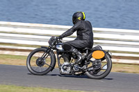 Vintage-motorcycle-club;eventdigitalimages;mallory-park;mallory-park-trackday-photographs;no-limits-trackdays;peter-wileman-photography;trackday-digital-images;trackday-photos;vmcc-festival-1000-bikes-photographs