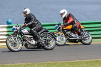 Vintage-motorcycle-club;eventdigitalimages;mallory-park;mallory-park-trackday-photographs;no-limits-trackdays;peter-wileman-photography;trackday-digital-images;trackday-photos;vmcc-festival-1000-bikes-photographs