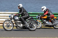 Vintage-motorcycle-club;eventdigitalimages;mallory-park;mallory-park-trackday-photographs;no-limits-trackdays;peter-wileman-photography;trackday-digital-images;trackday-photos;vmcc-festival-1000-bikes-photographs