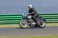 Vintage-motorcycle-club;eventdigitalimages;mallory-park;mallory-park-trackday-photographs;no-limits-trackdays;peter-wileman-photography;trackday-digital-images;trackday-photos;vmcc-festival-1000-bikes-photographs