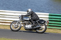 Vintage-motorcycle-club;eventdigitalimages;mallory-park;mallory-park-trackday-photographs;no-limits-trackdays;peter-wileman-photography;trackday-digital-images;trackday-photos;vmcc-festival-1000-bikes-photographs