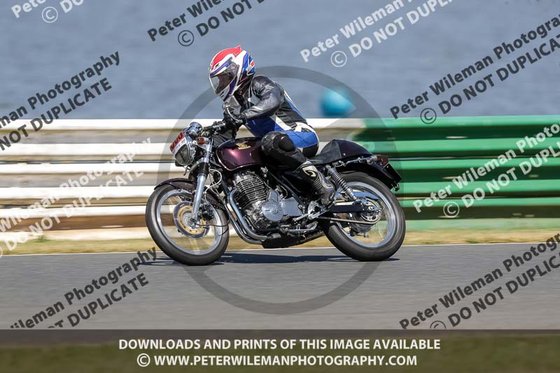 Vintage motorcycle club;eventdigitalimages;mallory park;mallory park trackday photographs;no limits trackdays;peter wileman photography;trackday digital images;trackday photos;vmcc festival 1000 bikes photographs