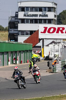 Vintage-motorcycle-club;eventdigitalimages;mallory-park;mallory-park-trackday-photographs;no-limits-trackdays;peter-wileman-photography;trackday-digital-images;trackday-photos;vmcc-festival-1000-bikes-photographs