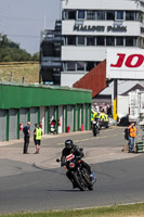 Vintage-motorcycle-club;eventdigitalimages;mallory-park;mallory-park-trackday-photographs;no-limits-trackdays;peter-wileman-photography;trackday-digital-images;trackday-photos;vmcc-festival-1000-bikes-photographs