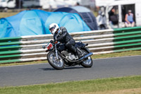 Vintage-motorcycle-club;eventdigitalimages;mallory-park;mallory-park-trackday-photographs;no-limits-trackdays;peter-wileman-photography;trackday-digital-images;trackday-photos;vmcc-festival-1000-bikes-photographs