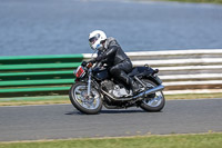 Vintage-motorcycle-club;eventdigitalimages;mallory-park;mallory-park-trackday-photographs;no-limits-trackdays;peter-wileman-photography;trackday-digital-images;trackday-photos;vmcc-festival-1000-bikes-photographs