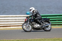 Vintage-motorcycle-club;eventdigitalimages;mallory-park;mallory-park-trackday-photographs;no-limits-trackdays;peter-wileman-photography;trackday-digital-images;trackday-photos;vmcc-festival-1000-bikes-photographs