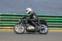 Vintage-motorcycle-club;eventdigitalimages;mallory-park;mallory-park-trackday-photographs;no-limits-trackdays;peter-wileman-photography;trackday-digital-images;trackday-photos;vmcc-festival-1000-bikes-photographs