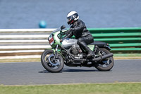 Vintage-motorcycle-club;eventdigitalimages;mallory-park;mallory-park-trackday-photographs;no-limits-trackdays;peter-wileman-photography;trackday-digital-images;trackday-photos;vmcc-festival-1000-bikes-photographs