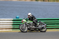 Vintage-motorcycle-club;eventdigitalimages;mallory-park;mallory-park-trackday-photographs;no-limits-trackdays;peter-wileman-photography;trackday-digital-images;trackday-photos;vmcc-festival-1000-bikes-photographs