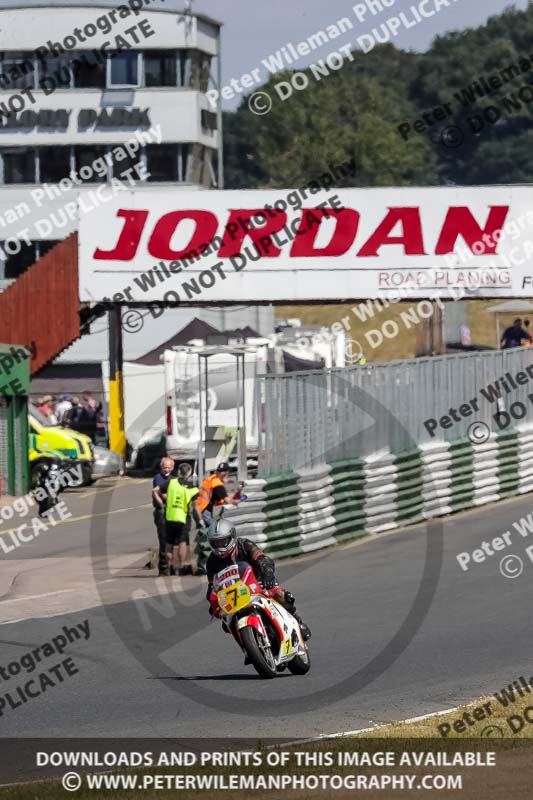 Vintage motorcycle club;eventdigitalimages;mallory park;mallory park trackday photographs;no limits trackdays;peter wileman photography;trackday digital images;trackday photos;vmcc festival 1000 bikes photographs