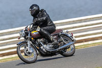 Vintage-motorcycle-club;eventdigitalimages;mallory-park;mallory-park-trackday-photographs;no-limits-trackdays;peter-wileman-photography;trackday-digital-images;trackday-photos;vmcc-festival-1000-bikes-photographs