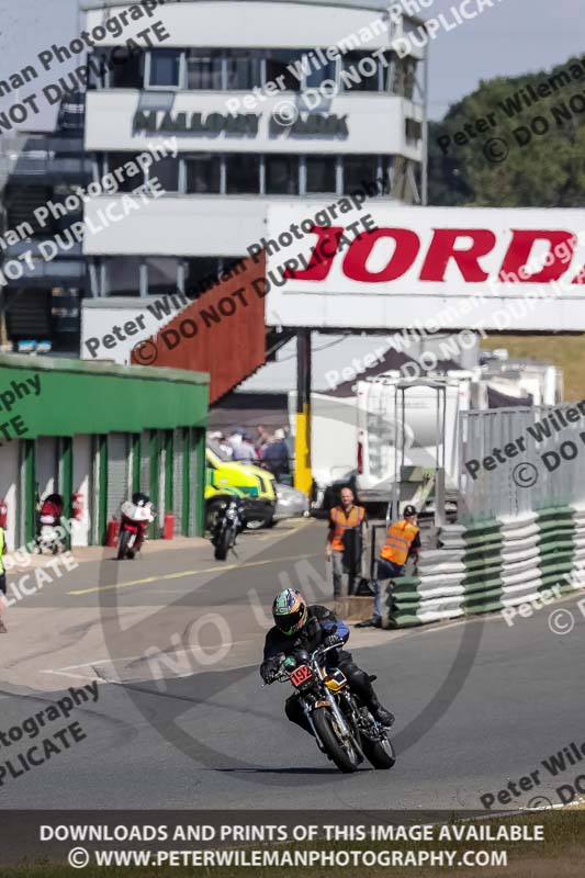 Vintage motorcycle club;eventdigitalimages;mallory park;mallory park trackday photographs;no limits trackdays;peter wileman photography;trackday digital images;trackday photos;vmcc festival 1000 bikes photographs