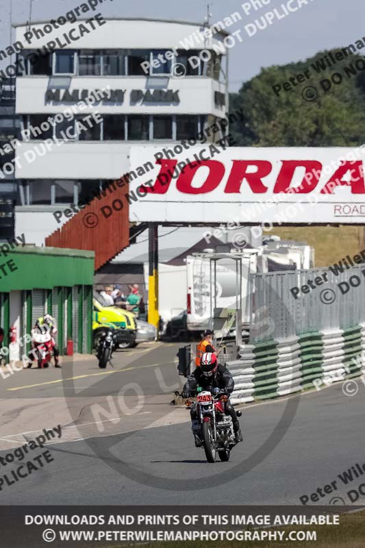 Vintage motorcycle club;eventdigitalimages;mallory park;mallory park trackday photographs;no limits trackdays;peter wileman photography;trackday digital images;trackday photos;vmcc festival 1000 bikes photographs
