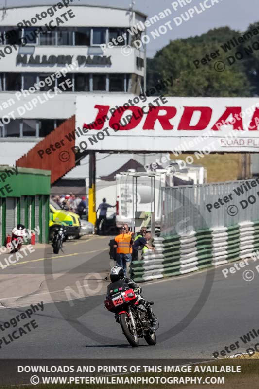 Vintage motorcycle club;eventdigitalimages;mallory park;mallory park trackday photographs;no limits trackdays;peter wileman photography;trackday digital images;trackday photos;vmcc festival 1000 bikes photographs