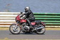 Vintage-motorcycle-club;eventdigitalimages;mallory-park;mallory-park-trackday-photographs;no-limits-trackdays;peter-wileman-photography;trackday-digital-images;trackday-photos;vmcc-festival-1000-bikes-photographs