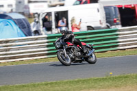 Vintage-motorcycle-club;eventdigitalimages;mallory-park;mallory-park-trackday-photographs;no-limits-trackdays;peter-wileman-photography;trackday-digital-images;trackday-photos;vmcc-festival-1000-bikes-photographs